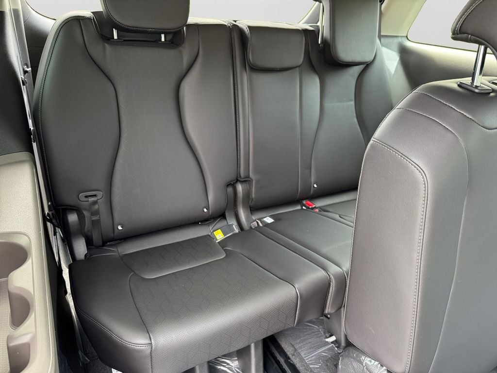 2027 Kia Carnival LXS