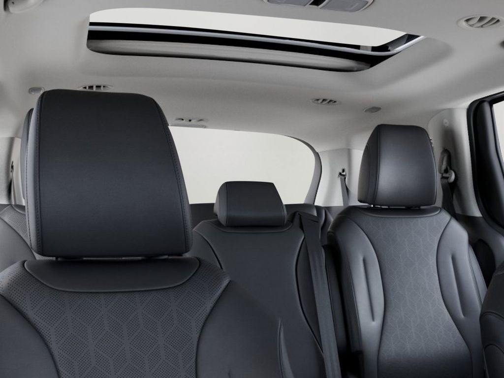 2026 Kia Carnival Hybrid Base