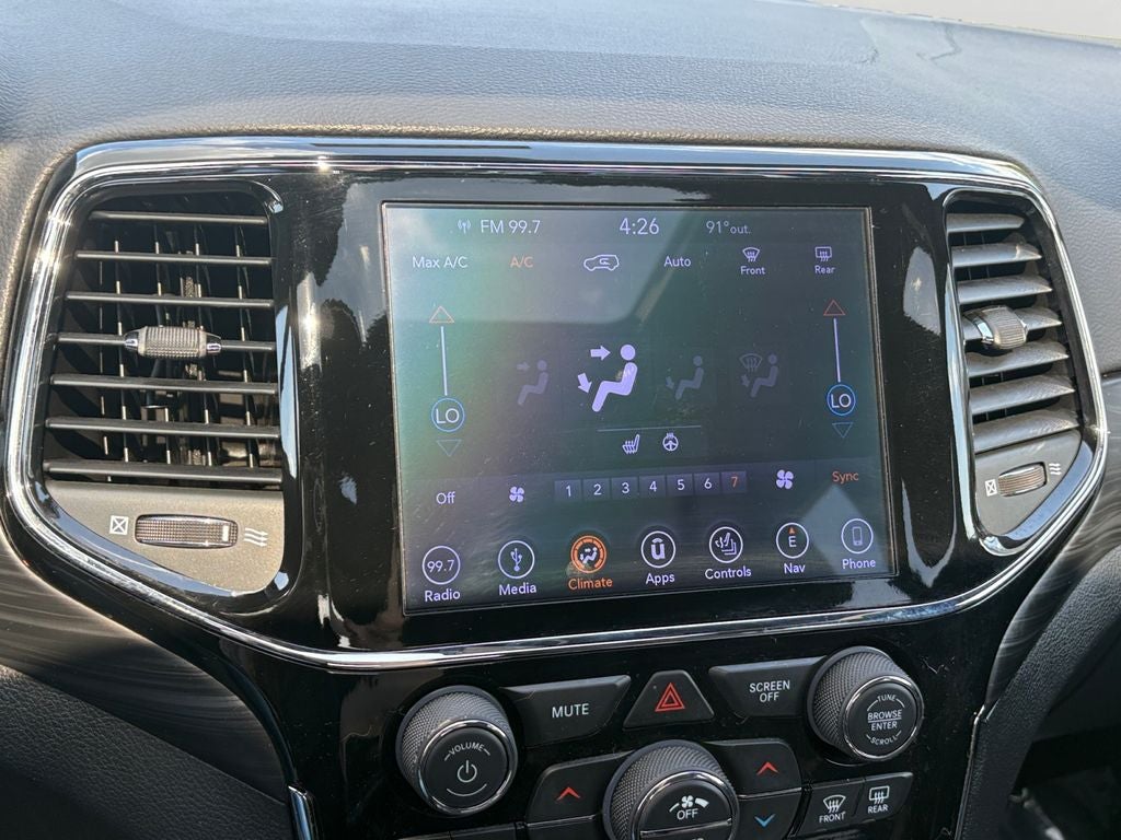 2019 Jeep Grand Cherokee Laredo