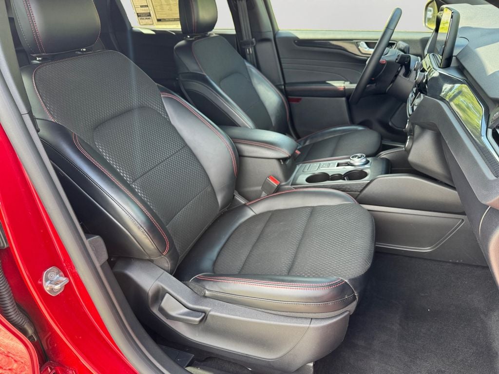 2024 Ford Escape Hybrid ST-Line