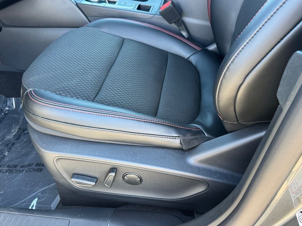 2025 Ford Escape Hybrid ST-Line