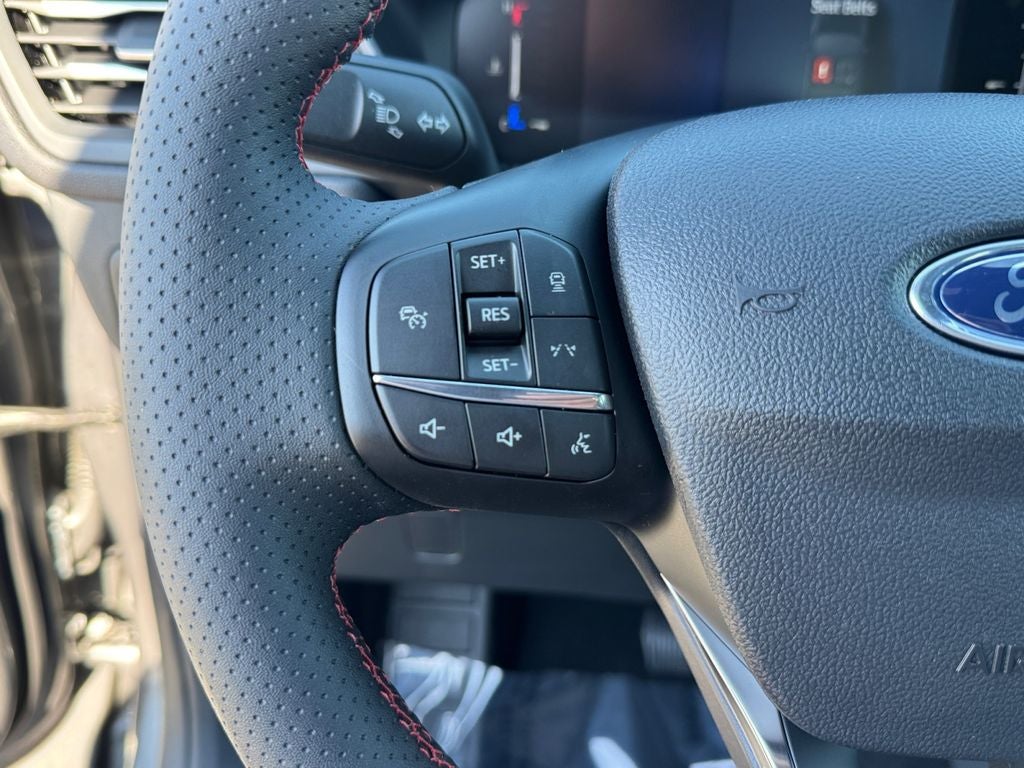 2025 Ford Escape Hybrid ST-Line