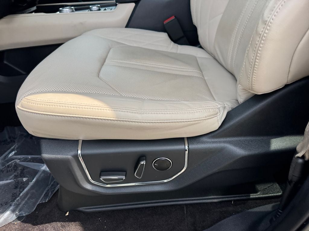 2023 Ford Expedition Platinum