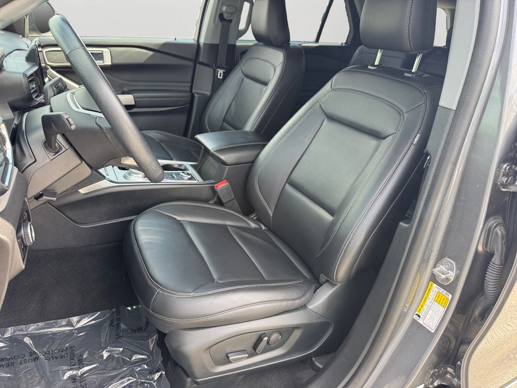 2023 Ford Explorer XLT 202 Group