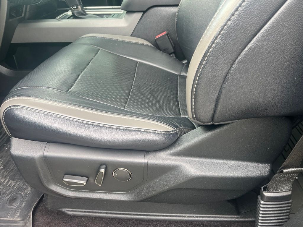 2017 Ford F-150 Raptor (Moonroof)