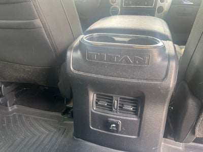 2017 Nissan Titan SV