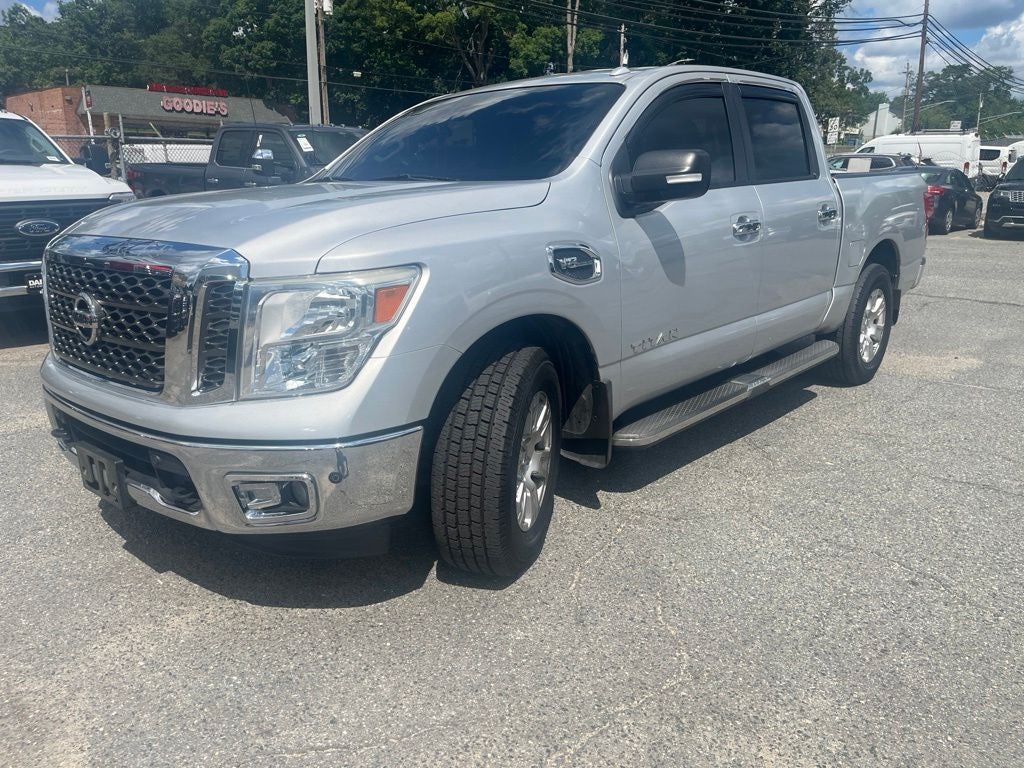 2017 Nissan Titan SV