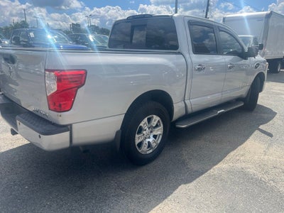 2017 Nissan Titan SV