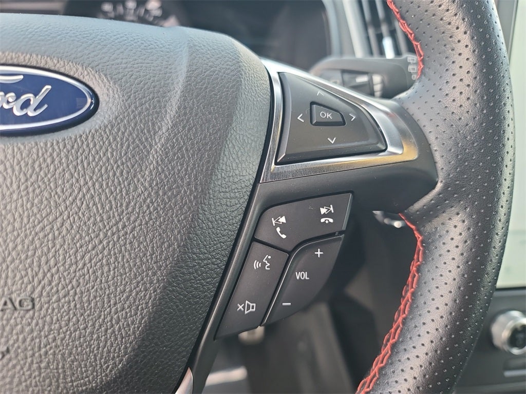 2022 Ford Edge ST Line