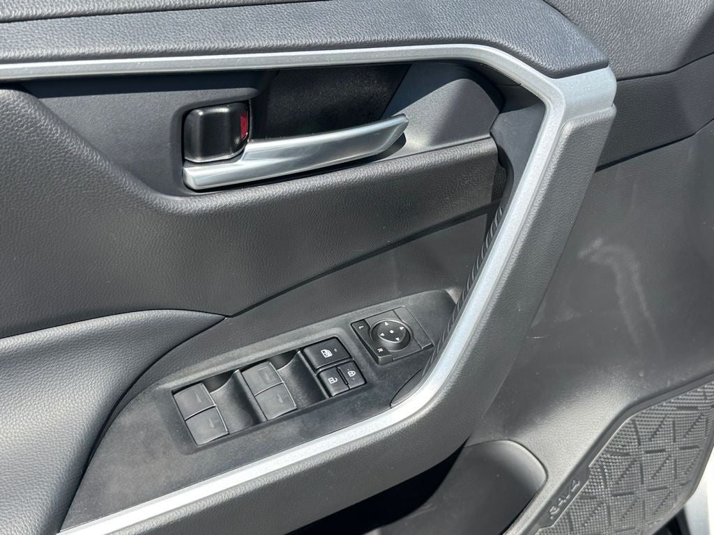 2025 Toyota RAV4 XLE Conv and Weather Package