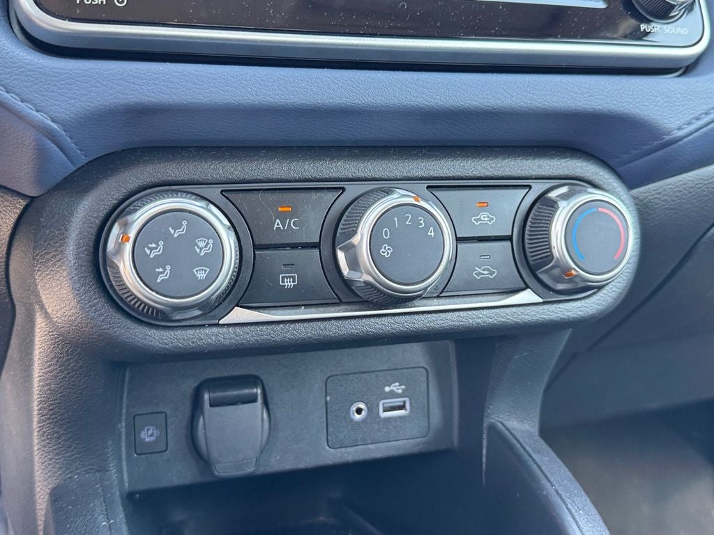 2024 Nissan Versa 1.6 SV