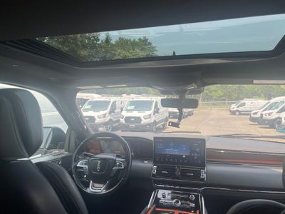 2023 Lincoln Navigator L Reserve