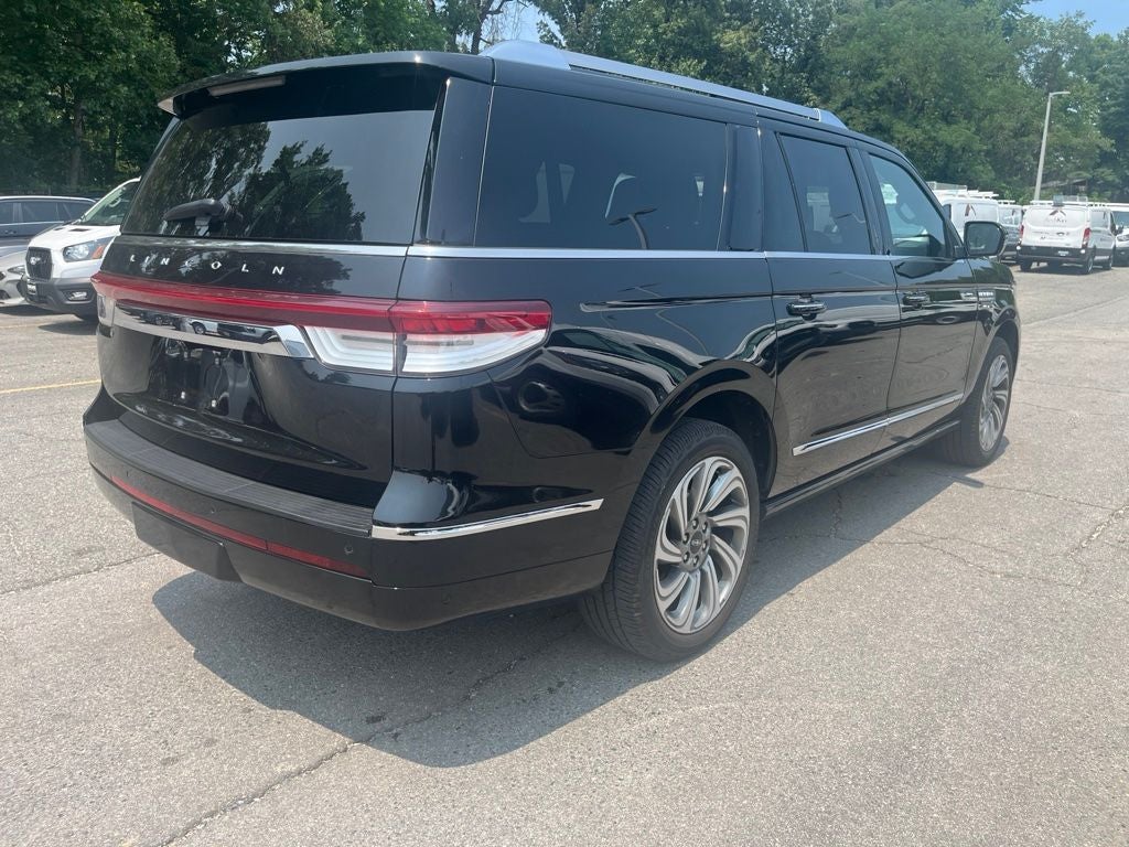 2023 Lincoln Navigator L Reserve