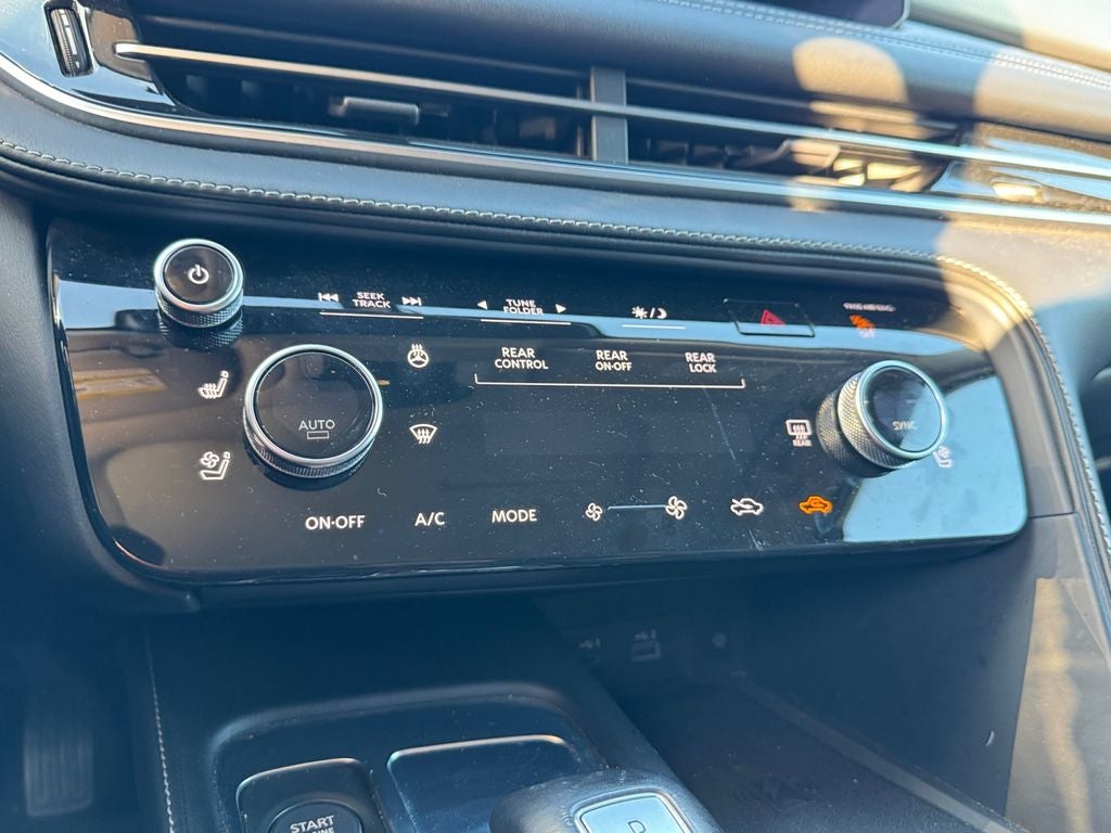 2023 INFINITI QX60 LUXE