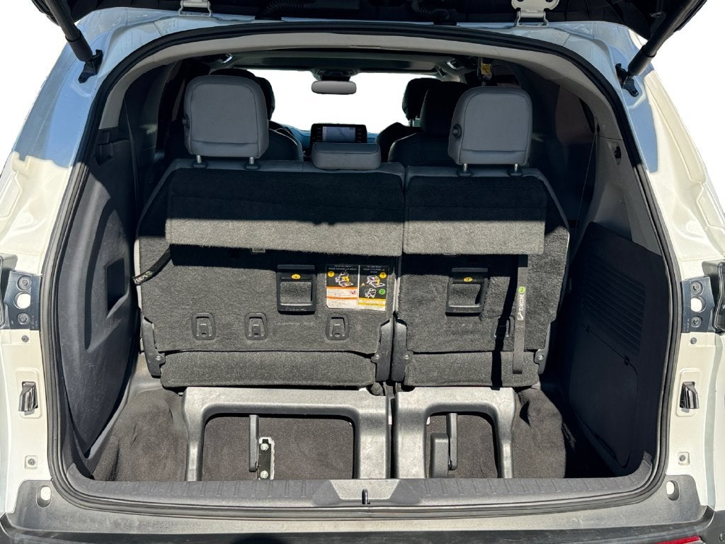 2022 Toyota Sienna XLE 7 Passenger