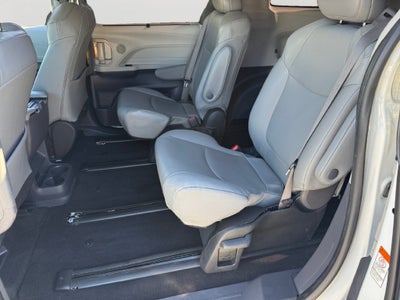 2022 Toyota Sienna XLE 7 Passenger