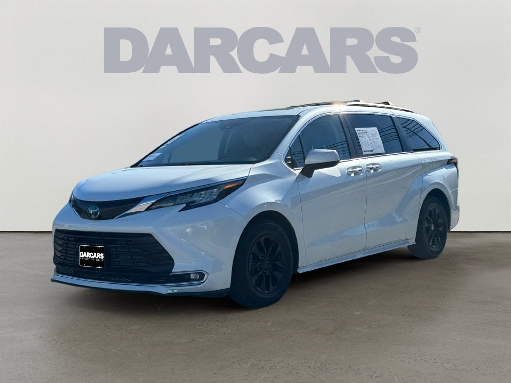 2022 Toyota Sienna XLE 7 Passenger