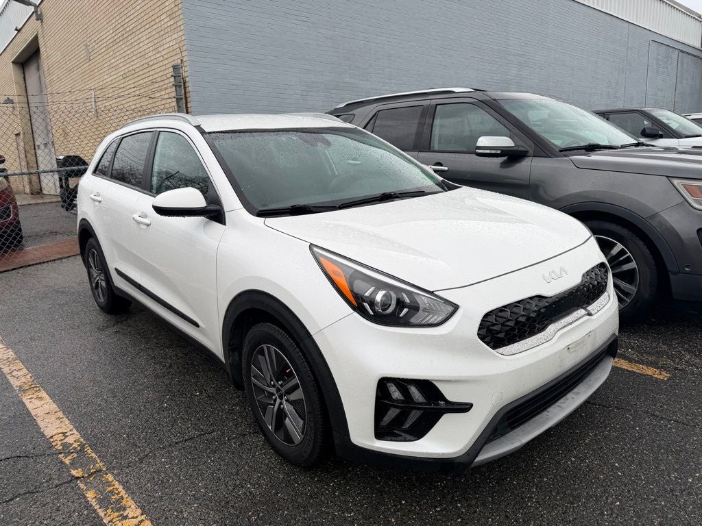 2022 Kia Niro LX
