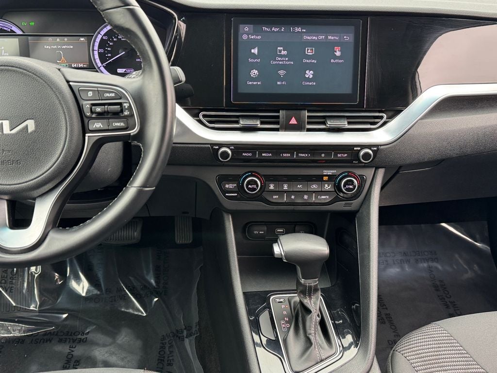 2022 Kia Niro LXS