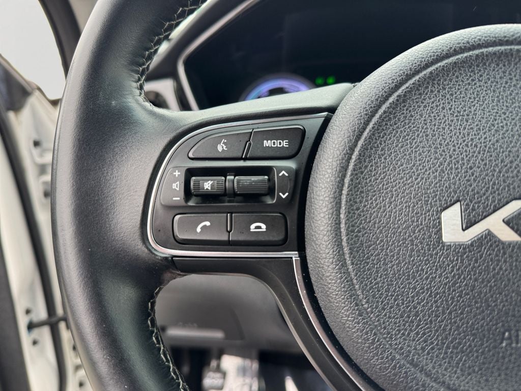 2022 Kia Niro LXS