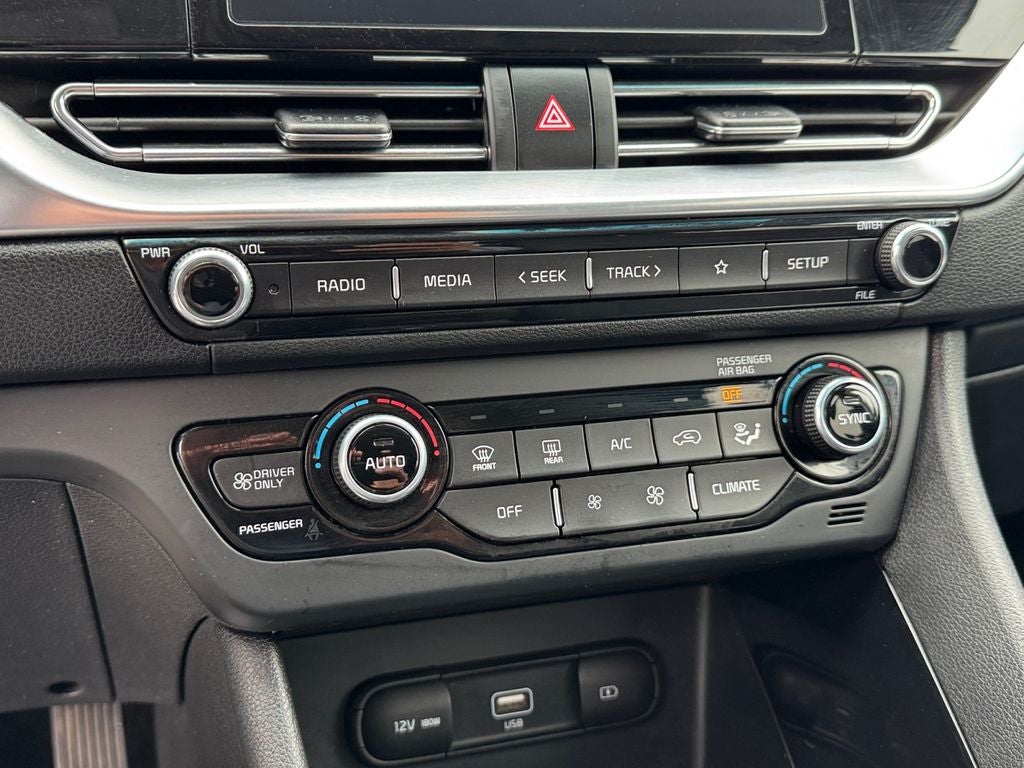 2022 Kia Niro LXS
