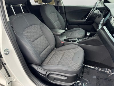 2022 Kia Niro LXS
