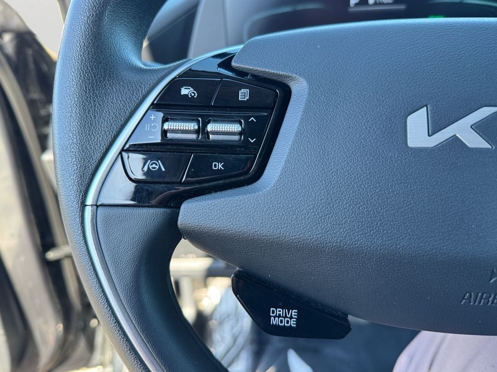 2024 Kia Niro LX