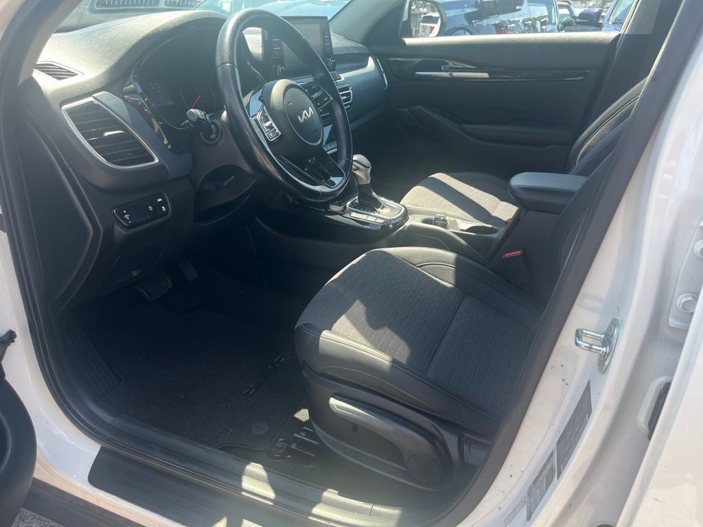 2023 Kia Seltos S