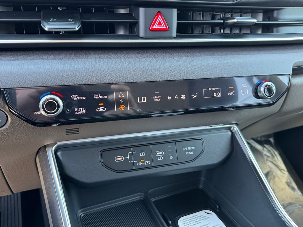 2026 Kia Carnival Hybrid EX