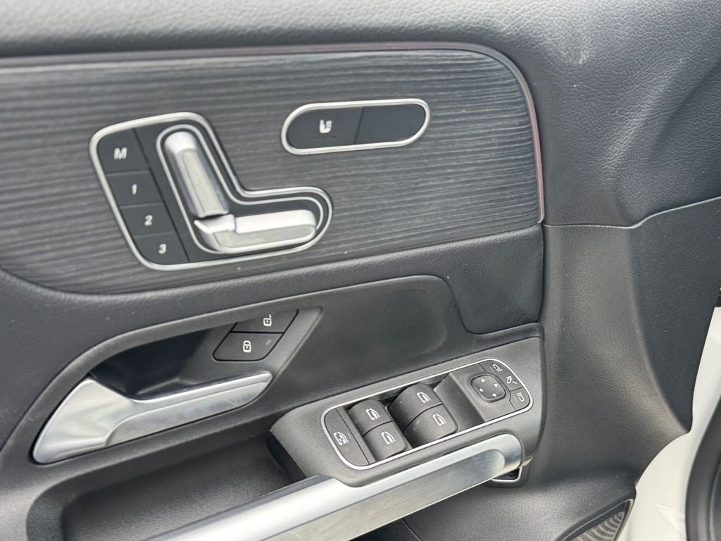 2023 Mercedes-Benz GLB GLB 250
