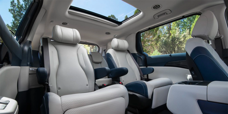 Interior Seating and Sunroof for 2025 Kia Carnival Lanham, MD