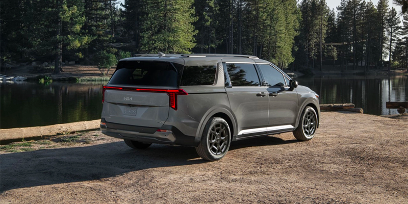 Exterior Back of 2025 Kia Carnival Lanham, MD