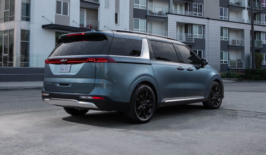 Kia SUV in an empty lot