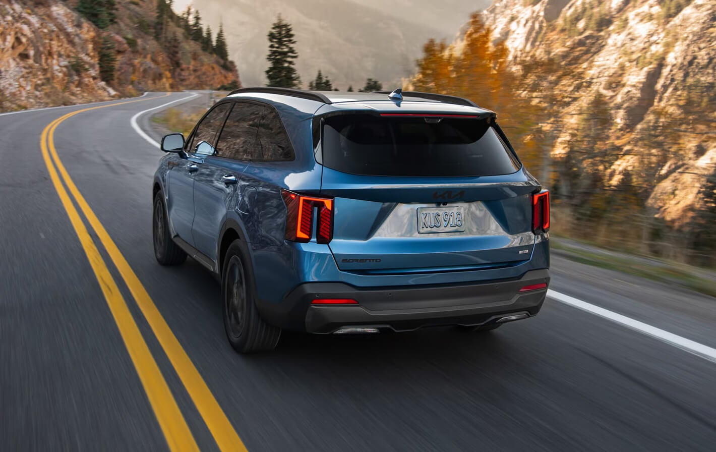 Kia Sorento Hybrid rear view